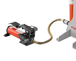 Гидравлический насос Ridgid для электрического трубореза 258