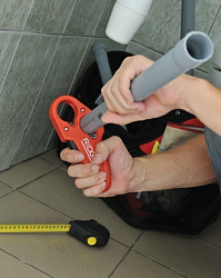 Труборез Ridgid P-TEC 3240 Труборез Ridgid P-TEC 3240